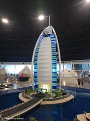 Фигура отеля Парус в Леголенде, Дубай, ОАЭ