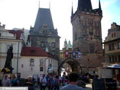 Прага. Карлов мост был заложен Карлом IV 9 июля 1357