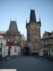 Прага. Карлов мост был заложен Карлом IV 9 июля 1357