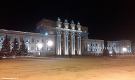 Самарский академический театр оперы и балета на площади Куйбышева