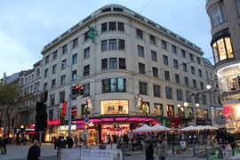 Вена. Mariahilfer Straße